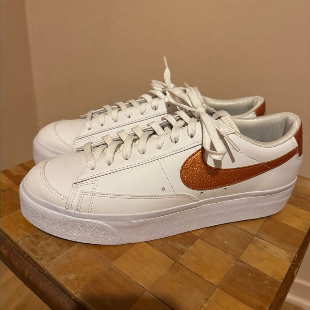New! Nike Platform Blazers 12 Women’s